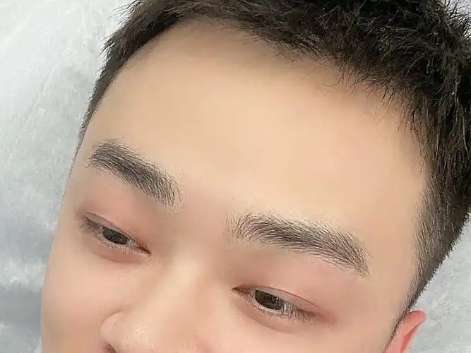 三款适合男士的经典眉形做完你就是男神本神