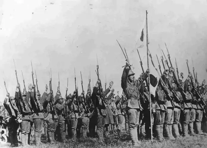 【每天老照片】-1万-2392-二战期间,为了激励前线日军,日本女性的做法