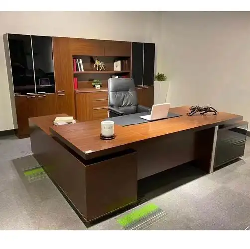 办公家具工程投标工程招标办公桌大班桌职员桌大班台职员台中班台