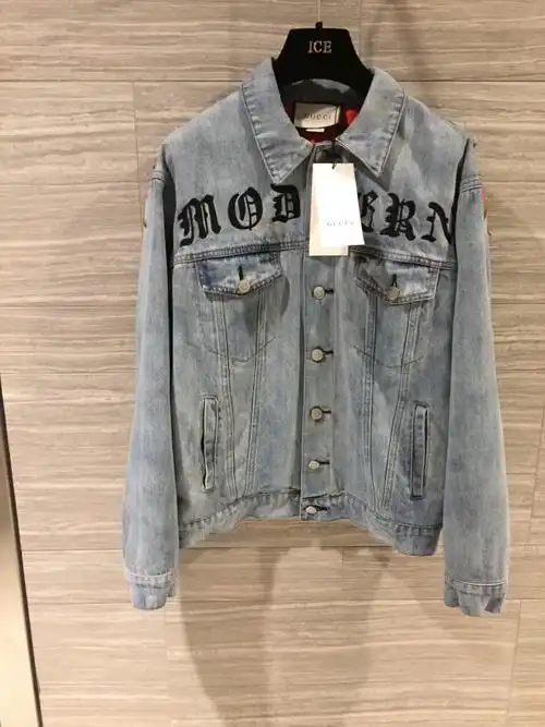 gucci2017早秋新款刺绣绣花牛仔外套 这件倪妮和鹿晗都有穿72