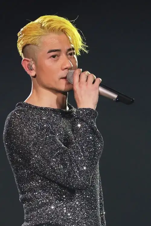 郭富城舞林密码世界巡回演唱会2019澳门站郭富城携同超级智能舞台于