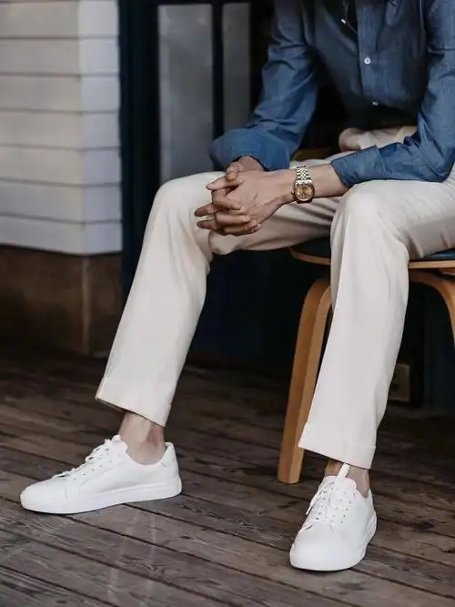 01男士夏季小白鞋穿搭推荐08