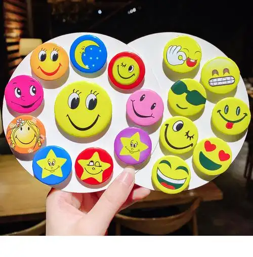 笑脸胸针儿童徽章微笑表情别针幼儿园宝宝胸牌奖励小学生礼物奖品 9