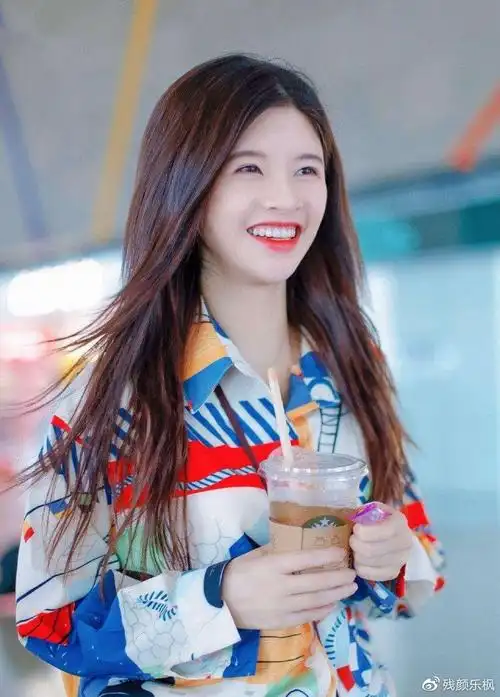 出生于1994年的女明星她们个个貌美如花你最喜欢谁呢