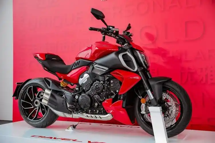 售价 228,000 元起 全新杜卡迪大魔鬼diavel v4 正式上