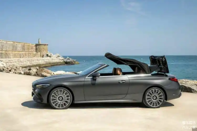 全新梅赛德斯-奔驰 cle cabriolet敞篷跑车登场