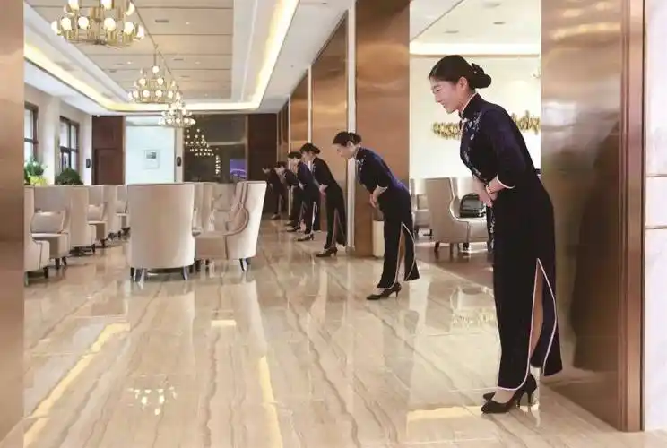 礼仪的掌握礼仪是物业形象风度以及修养的体现其重要性不亚于任何专