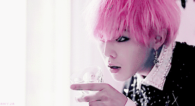 权志龙gifbigbanggif韩星gif粉色头发gif撩人gif