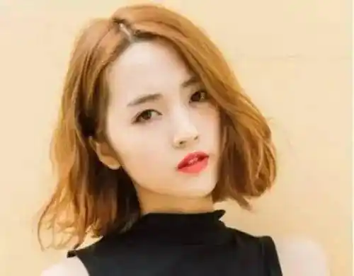 长脸适合的短发发型(脸长剪什么短发好看女)