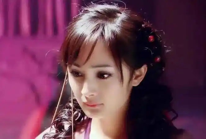 杨幂版"硅胶娃娃"日本展览,宅男成主要消费者,网友:收钱了吧_评价