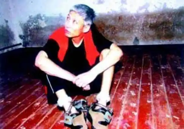 03年沈阳黑帮刘涌被判死刑,面对死亡,他给妻子留下这样一段话_刘晓津