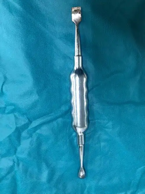 双头骨膜剥离器