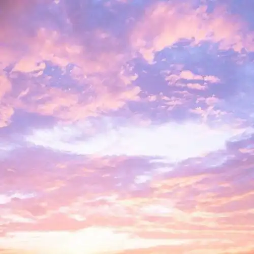 唯美天空粉色云朵图片头像