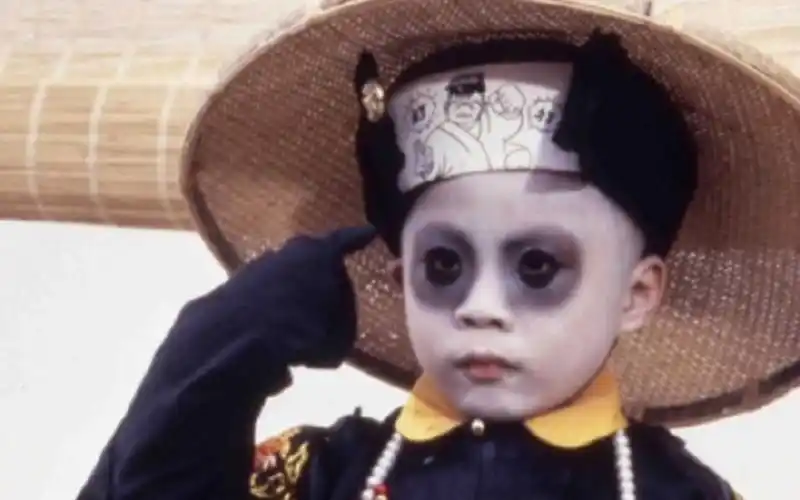 【小僵尸 || 林正宏 * 林正英】"师傅:是我儿子,怎样啊!