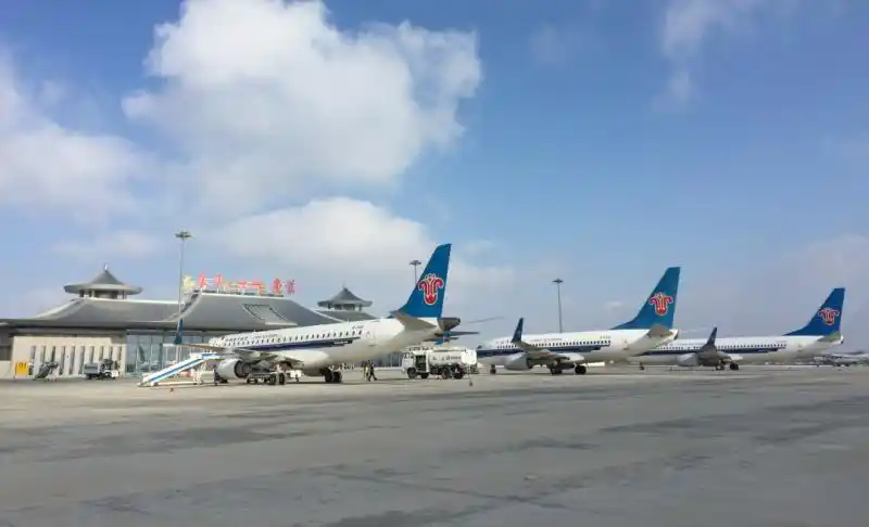 新疆库车龟兹机场新建站坪