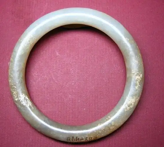 出土和田玉手镯 - 中华古玉器 论坛 - 任南红山文化官网 - powered by