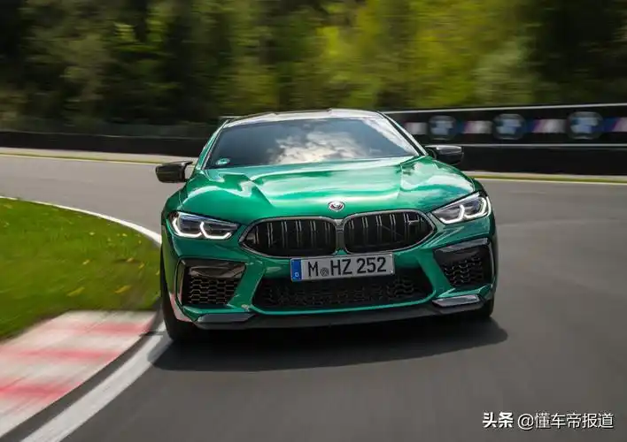 新款宝马m8官图发布,新车200万级别性能轿跑!3.