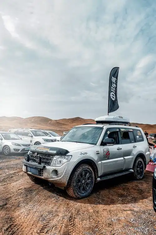 三菱帕杰罗(山猫)