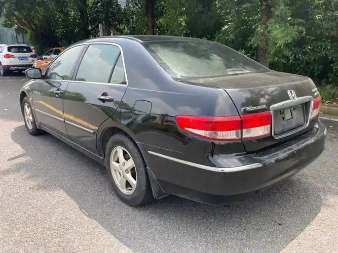 【无锡】2005年6月 本田 雅阁 2005款 2.4l 加热版 自动档