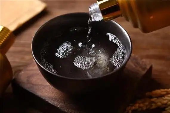 白酒度数中的玄机,多少度的才好喝?行家:这个区间可以放心喝