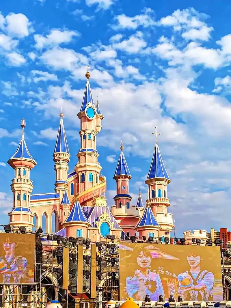 沈阳方特!这里就是童话世界,好玩又出片!现在抖音团购半价,全 - 抖音