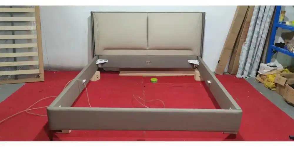 宝子你的真皮床在验货试装了06