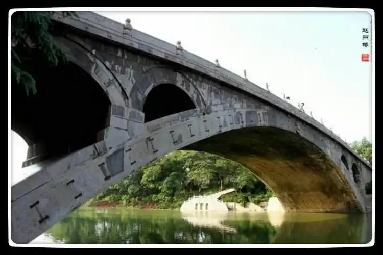 【杨树亭】 写美篇  拱桥五层石料,护拱石一层,保护拱石,用铁拉杆穿