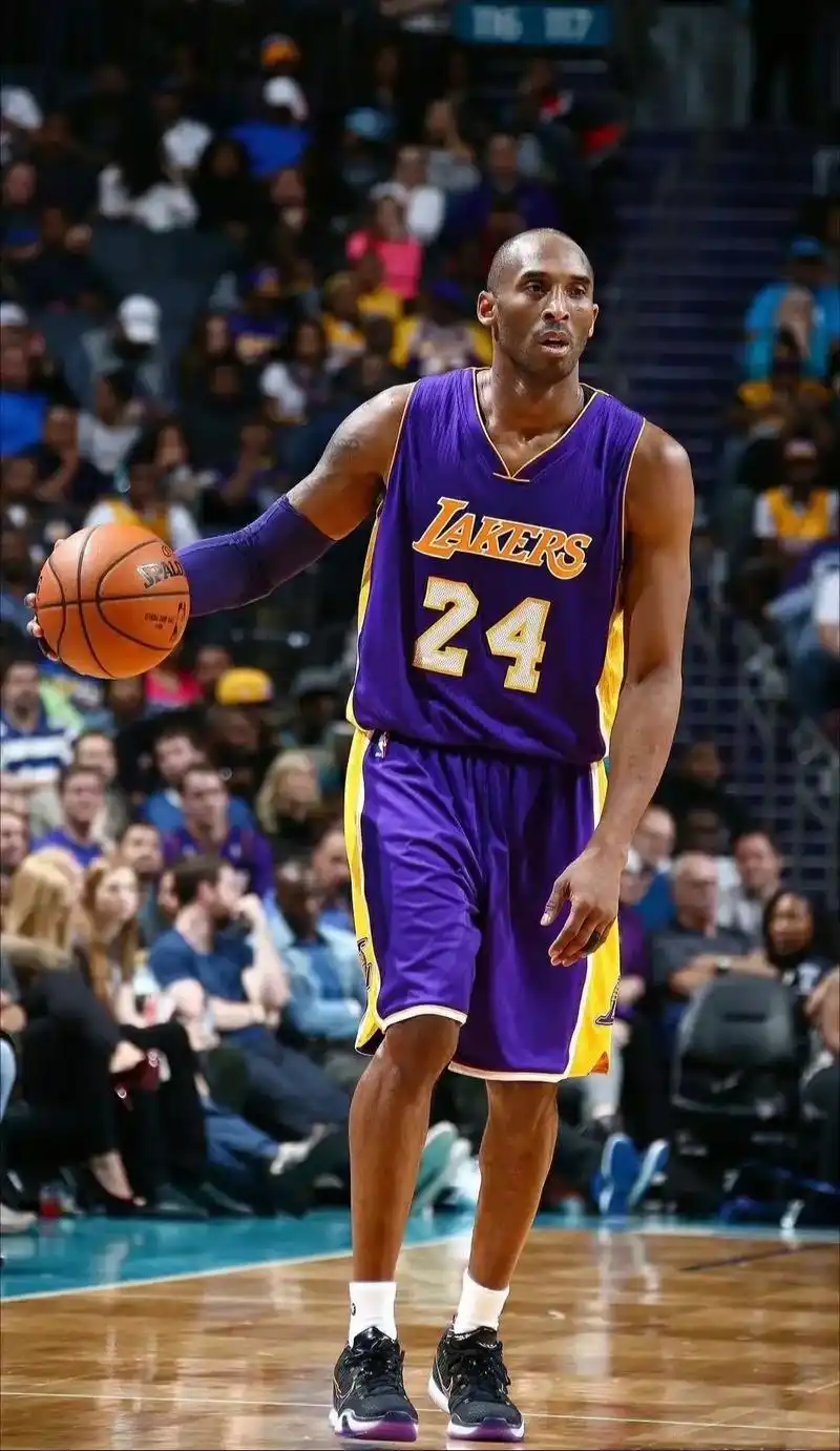 杭州漫展科比 紫金军团永远的24号,一代传奇巨星,职业生涯 - 抖音