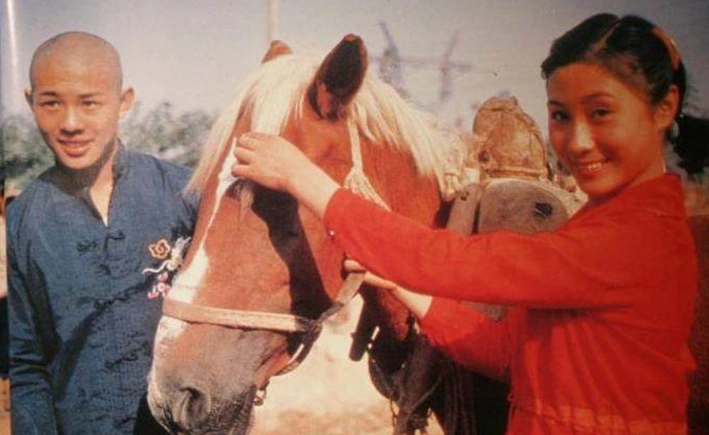 20年前老照片:图2小宝宝哭的好可怜,最后一张认识的都快要老了