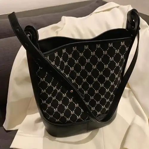 南风小铺ol轻复古女包的优惠券大全—miocra koly 小mk提花水桶包包女