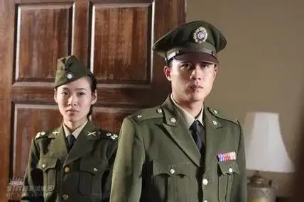 p>《虎胆雄心》是《 a target="_blank" href="/item/敌营十八年