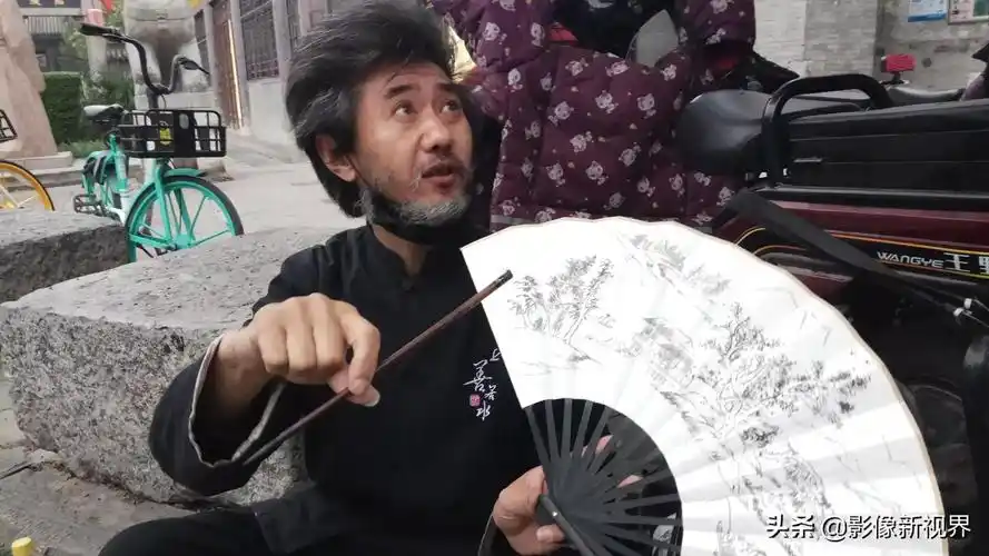 西安扇子哥复工了,还是那个老地方,还是同样的价位