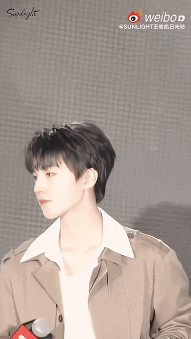 王俊凯新加坡登上全球发音