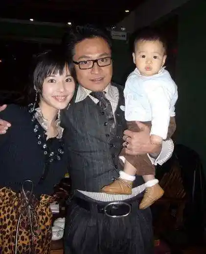 马景涛宣布与第二任妻子离婚,看来是"放下了"