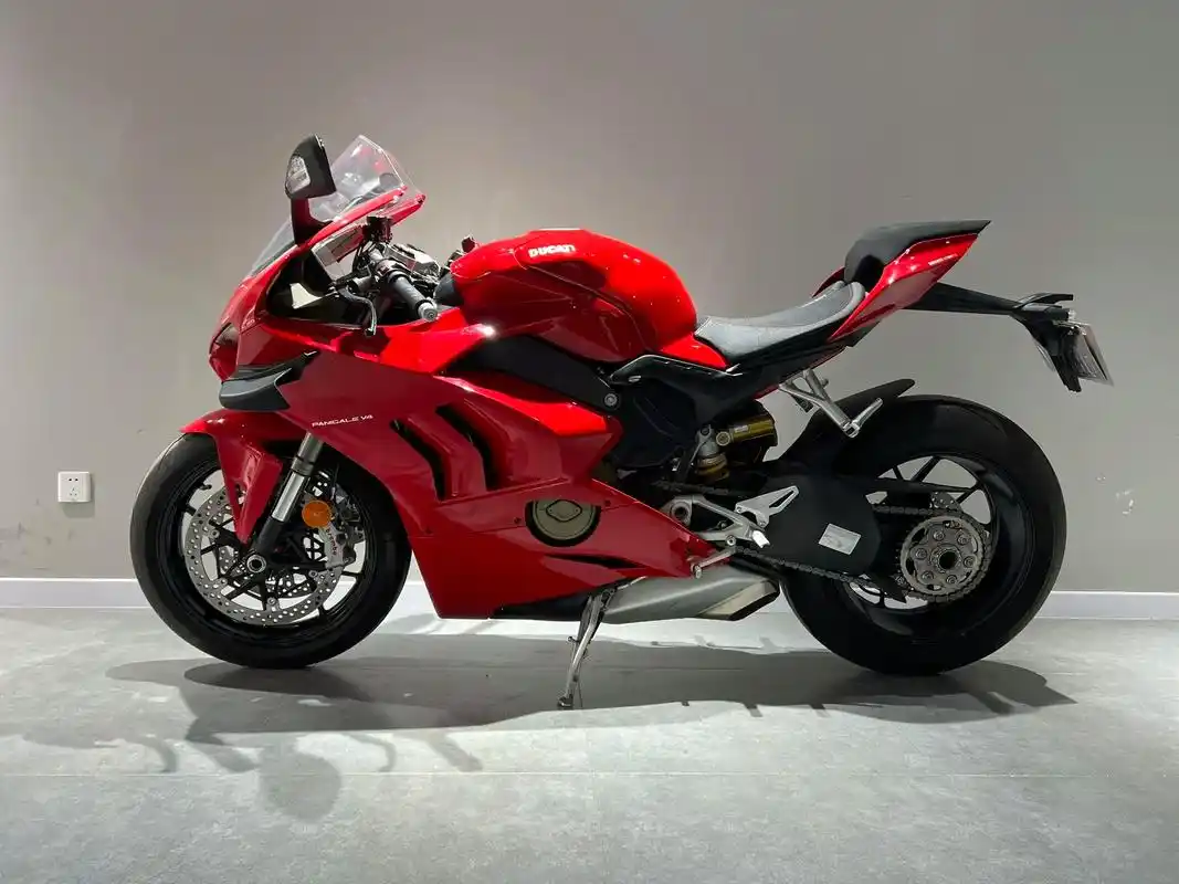 杜卡迪v4