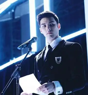 凤小岳个人资料简历和出演的影视剧