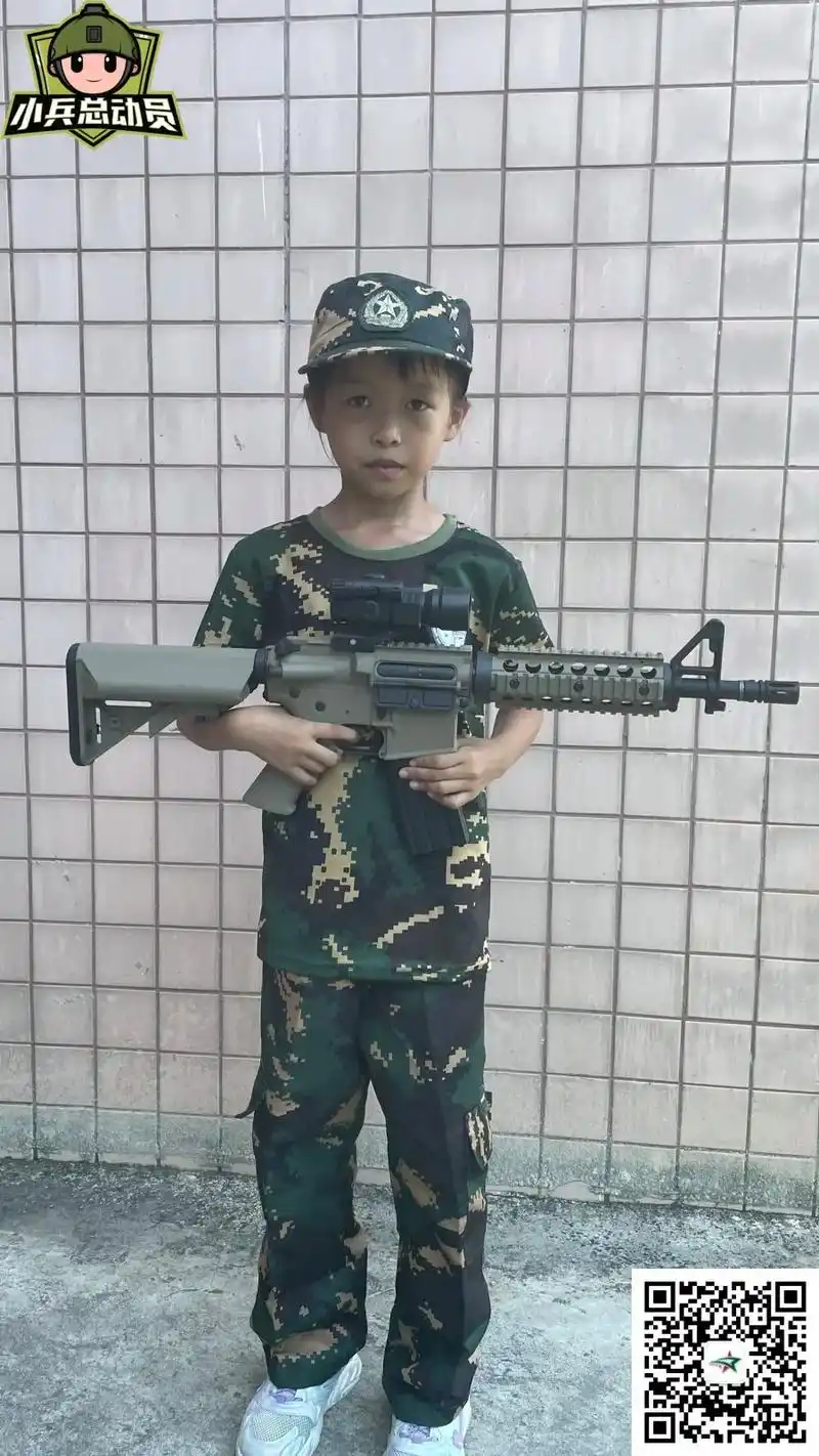 可爱的小兵闪亮登场只有照片能记录这份珍贵