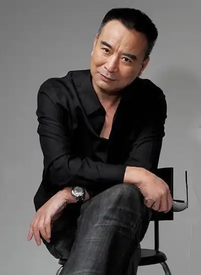 琼瑶御用男演员,30岁就演爷爷,实力派老戏骨,二婚低调幸福