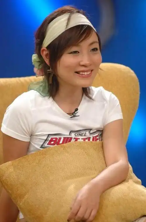 早上6点,陈琳戴着口罩,穿着红鞋从9楼一跃而下,死亡日期令人费解