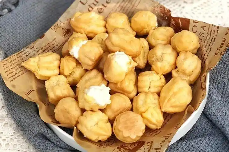 酸奶泡芙在家做一个下午轻松搞定一口爆浆满足还不腻超好吃