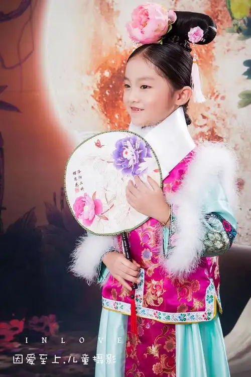 摄影转采于2018-06-27 17:09:58宁波因爱至上儿童古装客照布置无糖少
