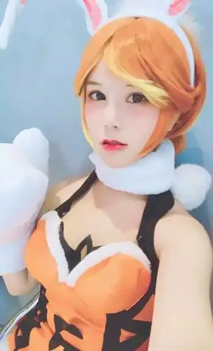 超可爱的兔女郎王者荣耀花木兰cos