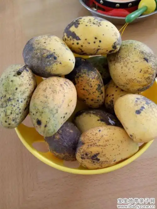 一箱芒果烂了一半