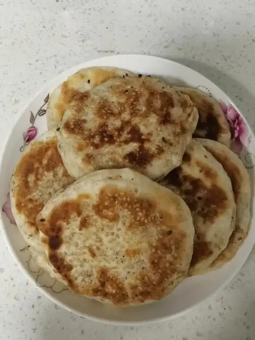红糖酥饼和椒盐烧饼