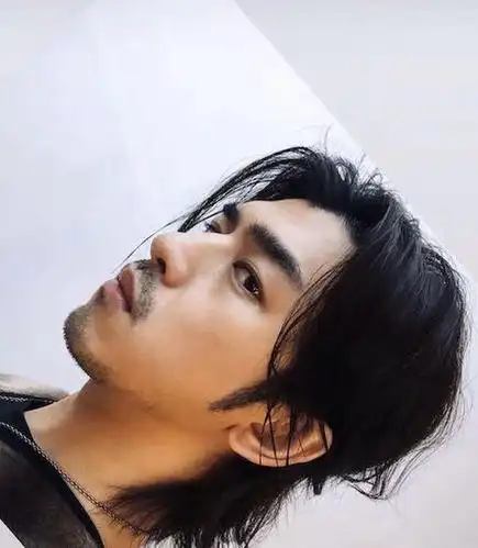 颜值不够胡子来凑 如何让姑娘不嫌弃你的胡渣|胡子|型男|理容_新浪