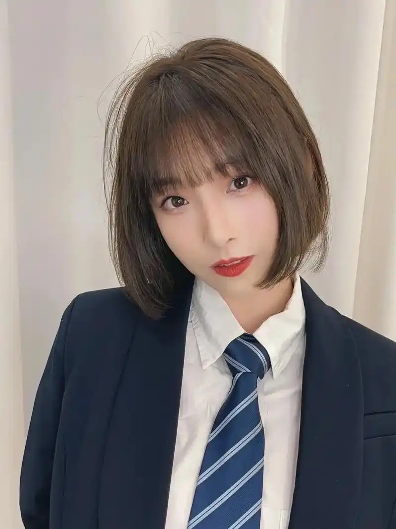 发型 #短发 甜美学生头,适合圆脸,瓜子脸,鹅蛋脸,深受不 - 抖音