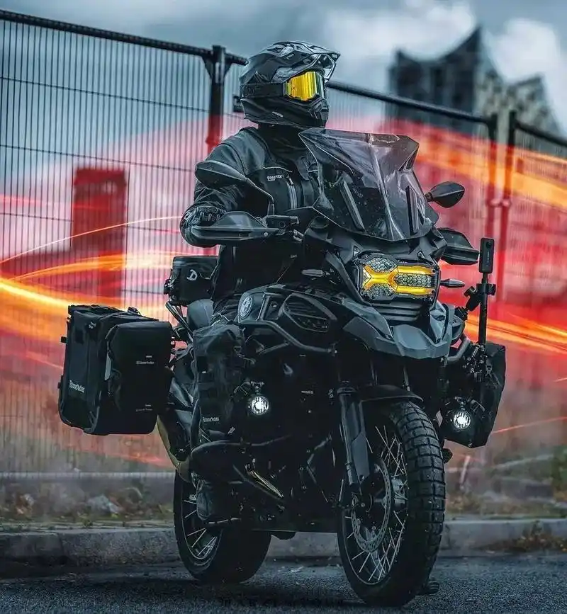 "谁你拒绝一台"别摸我"#宝马水鸟1250adv #每个男人 - 抖音