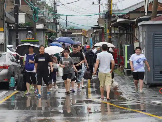 石景山区组织麻峪地区群众转移避险
