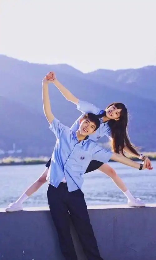 欧阳娜娜 和陈飞宇 676767,青春气息来袭,帅哥靓女太吸引人了