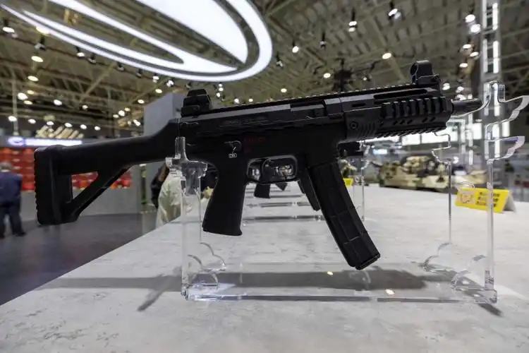 国产新一代枪族亮相2022珠海航展